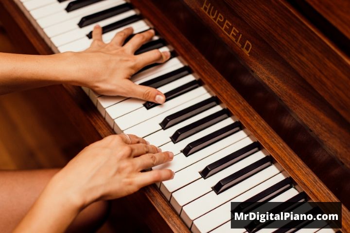 piano versus keyboard